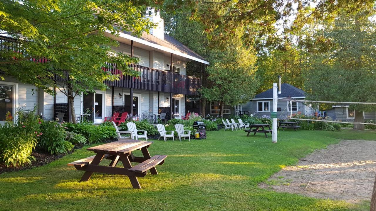 Bonnie View Inn Haliburton Exteriör bild